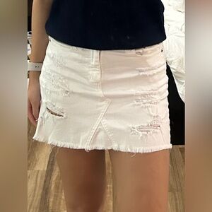 White denim skirt